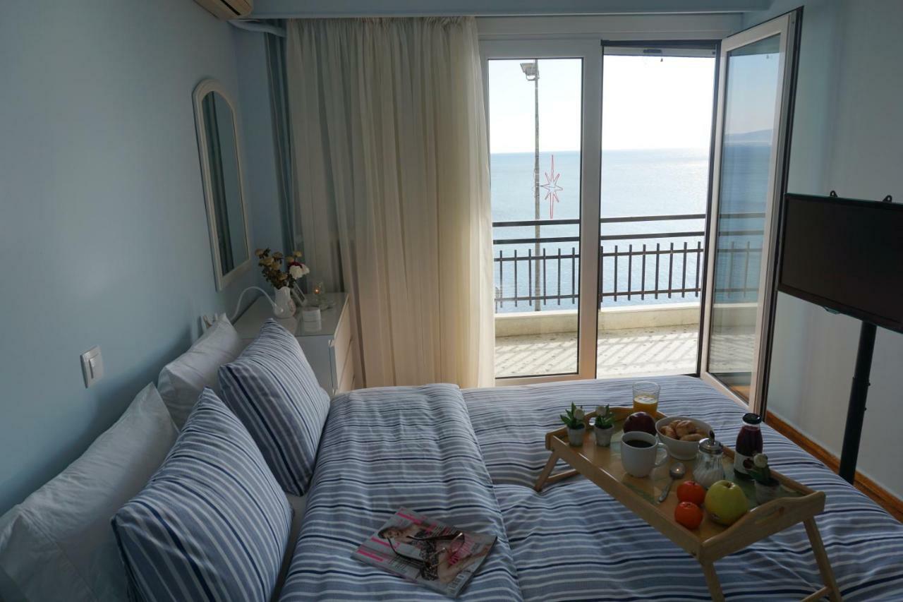 Seaview Apartment Le Pirée Extérieur photo