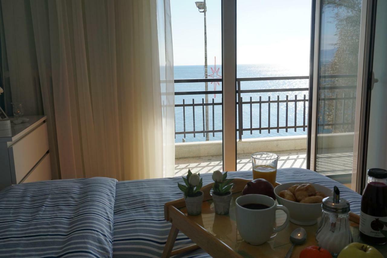 Seaview Apartment Le Pirée Extérieur photo
