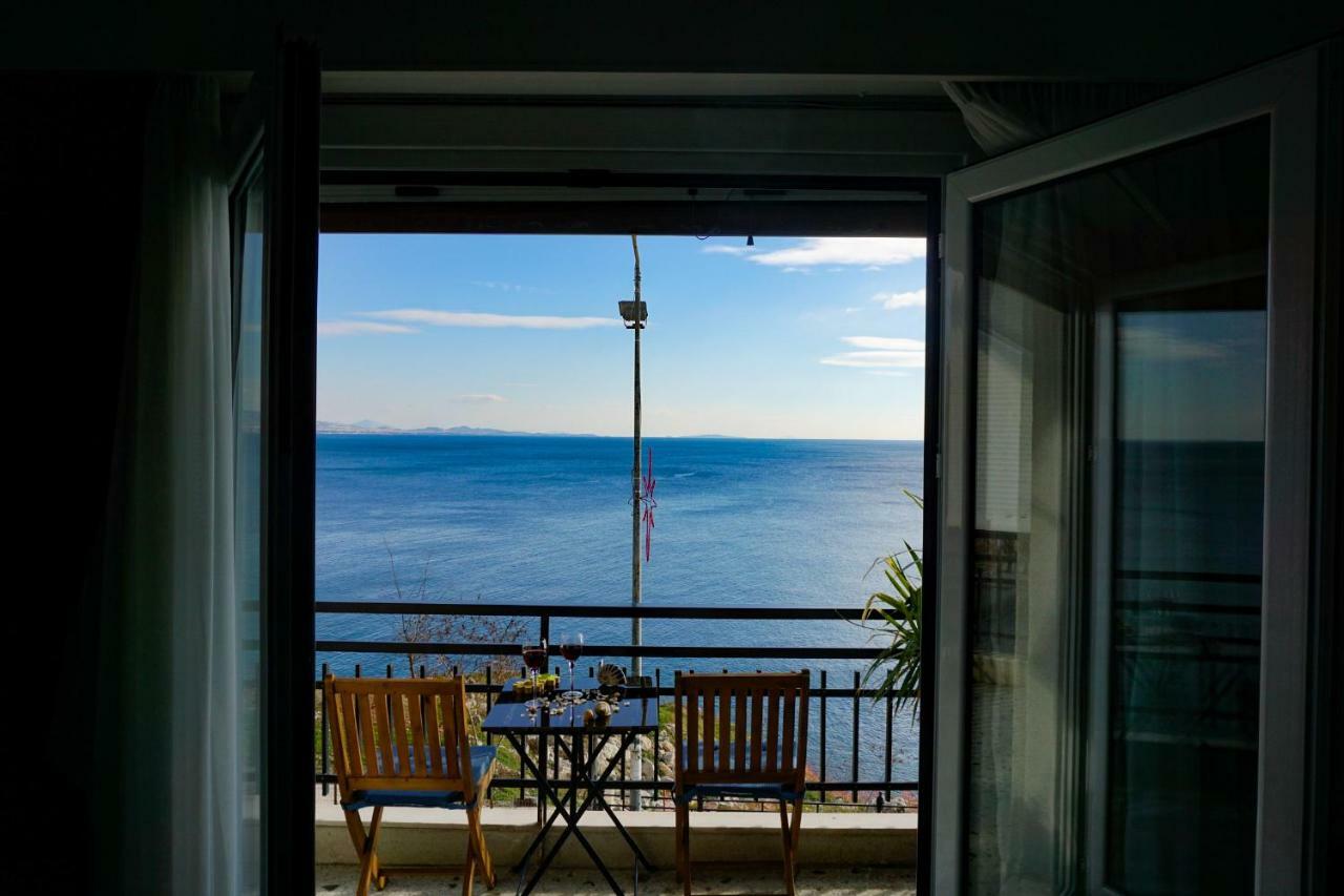 Seaview Apartment Le Pirée Extérieur photo
